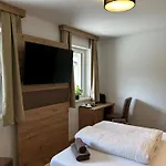 基斯特霍夫斯坦比克乐尔酒店 阿特湖畔的努斯多夫