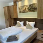 Han/Misafirhane Steinbichler Nussdorf am Attersee