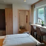 Han/Misafirhane Steinbichler Nussdorf am Attersee