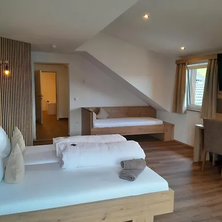 Gasthof Steinbichler Inn Nussdorf am Attersee