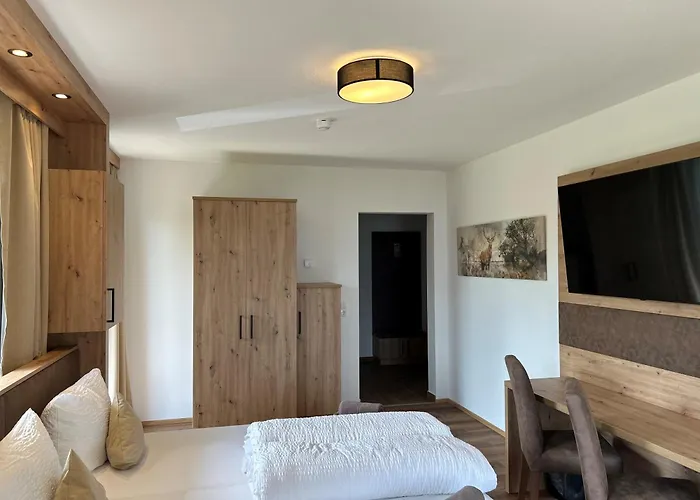 Värdshus Steinbichler Nussdorf am Attersee